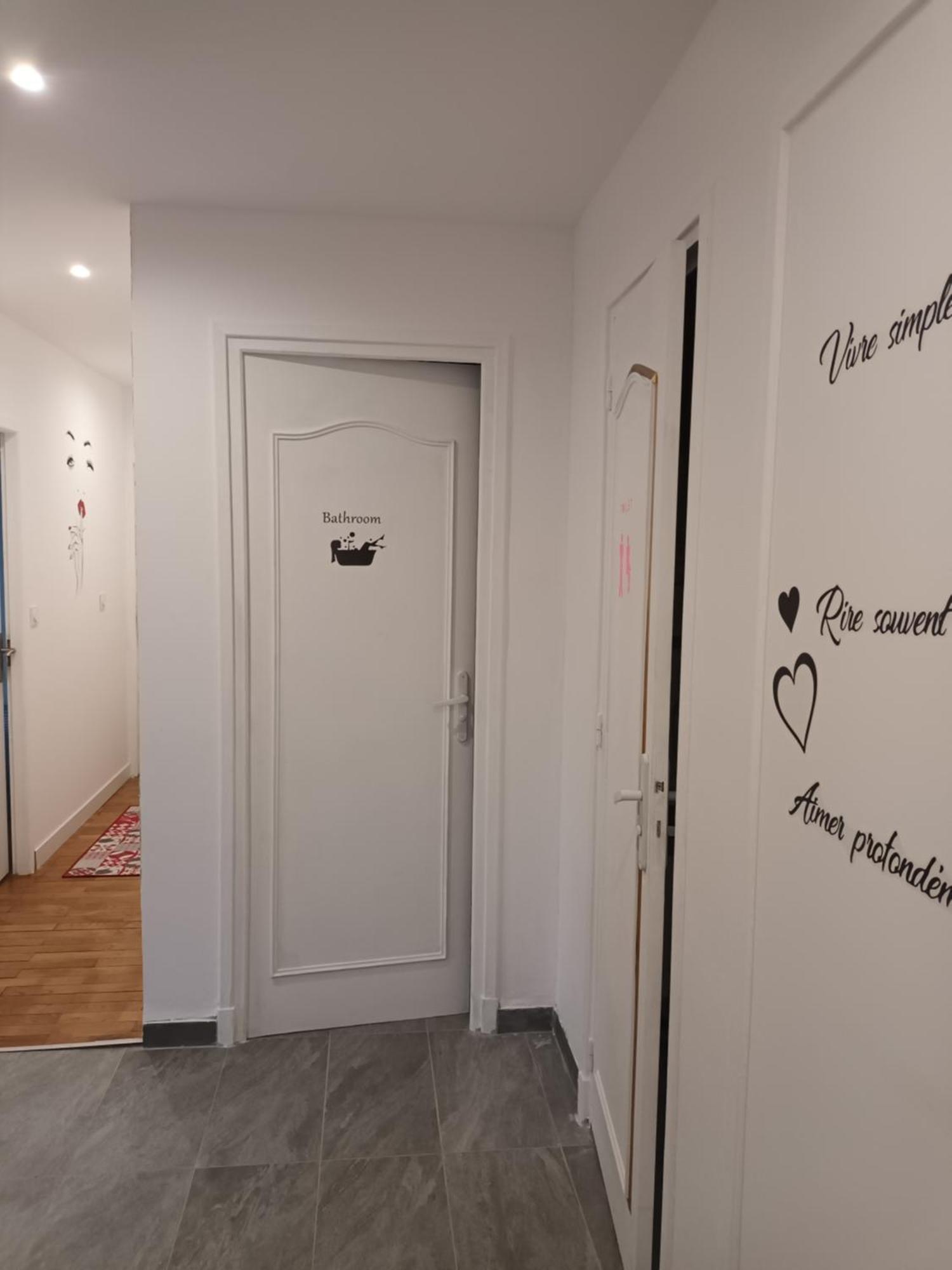 Elzao Hotell Lyon Eksteriør bilde
